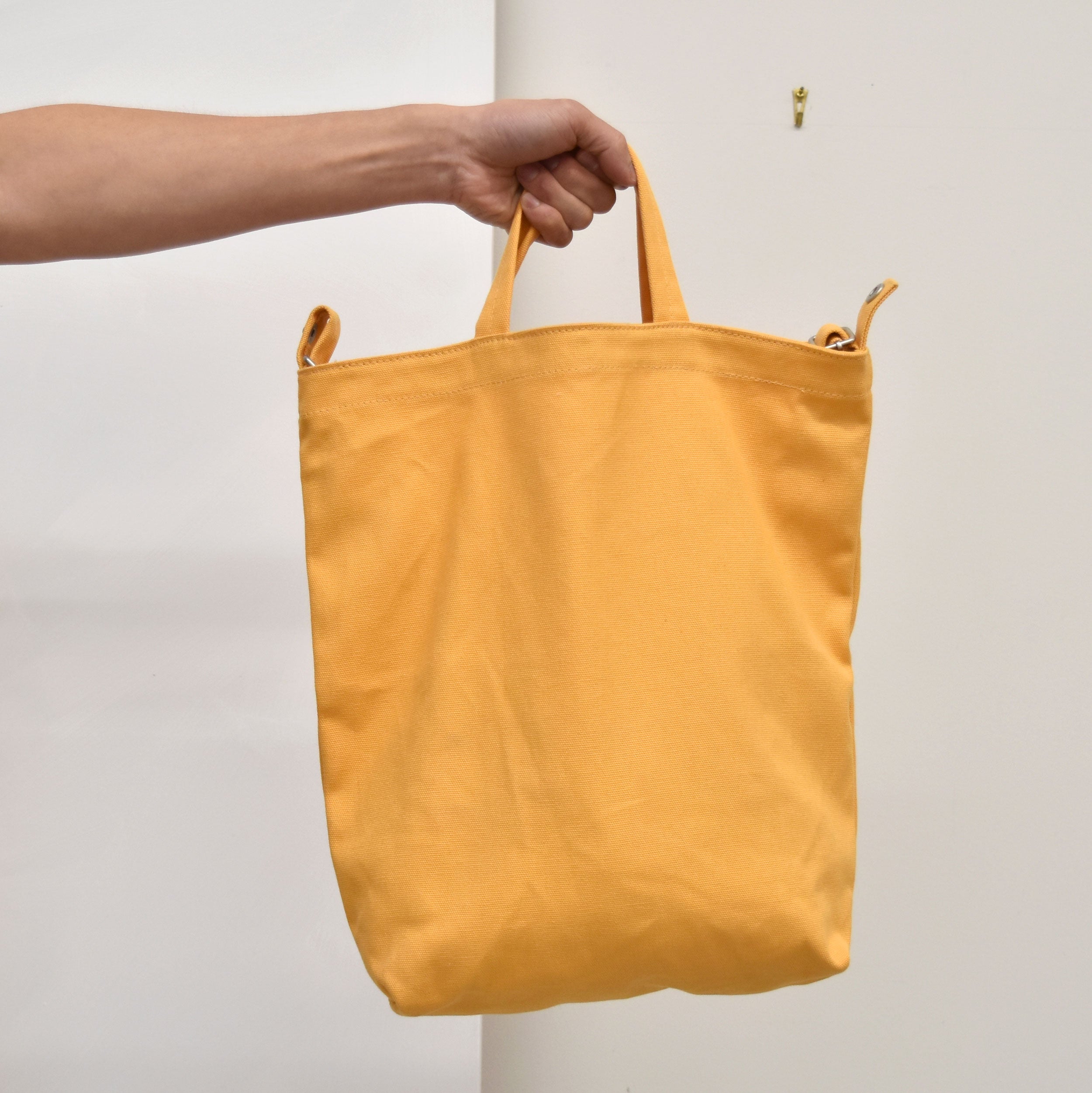 BAGGU DUCK BAG Layout Art Supply